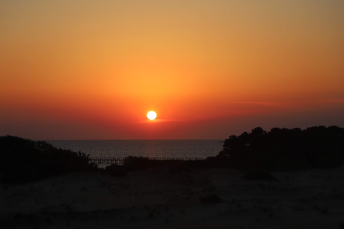 Sunset Hills, NC - File:The Sunset at Kill Devil Hills, NC.jpg - Wikimedia Commons